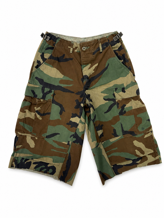 REWORKED WIDE LEG CAMO SHORT